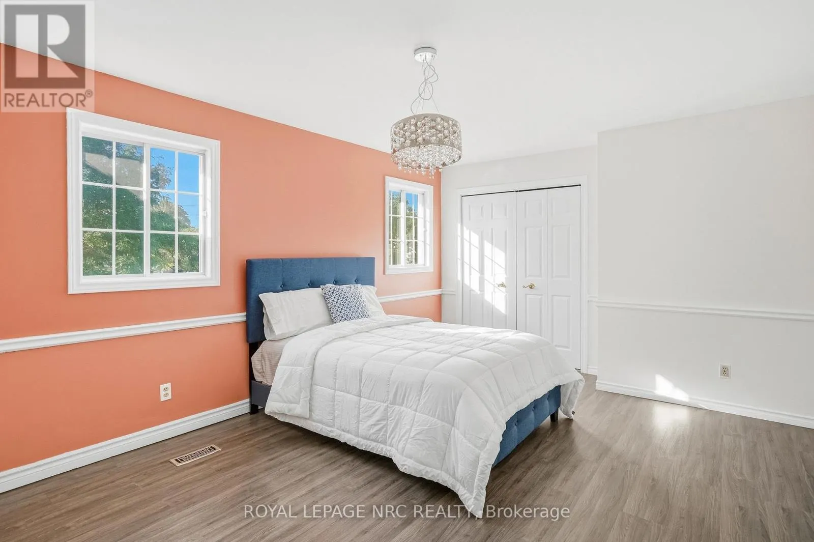 6033 WILDROSE CRESCENT