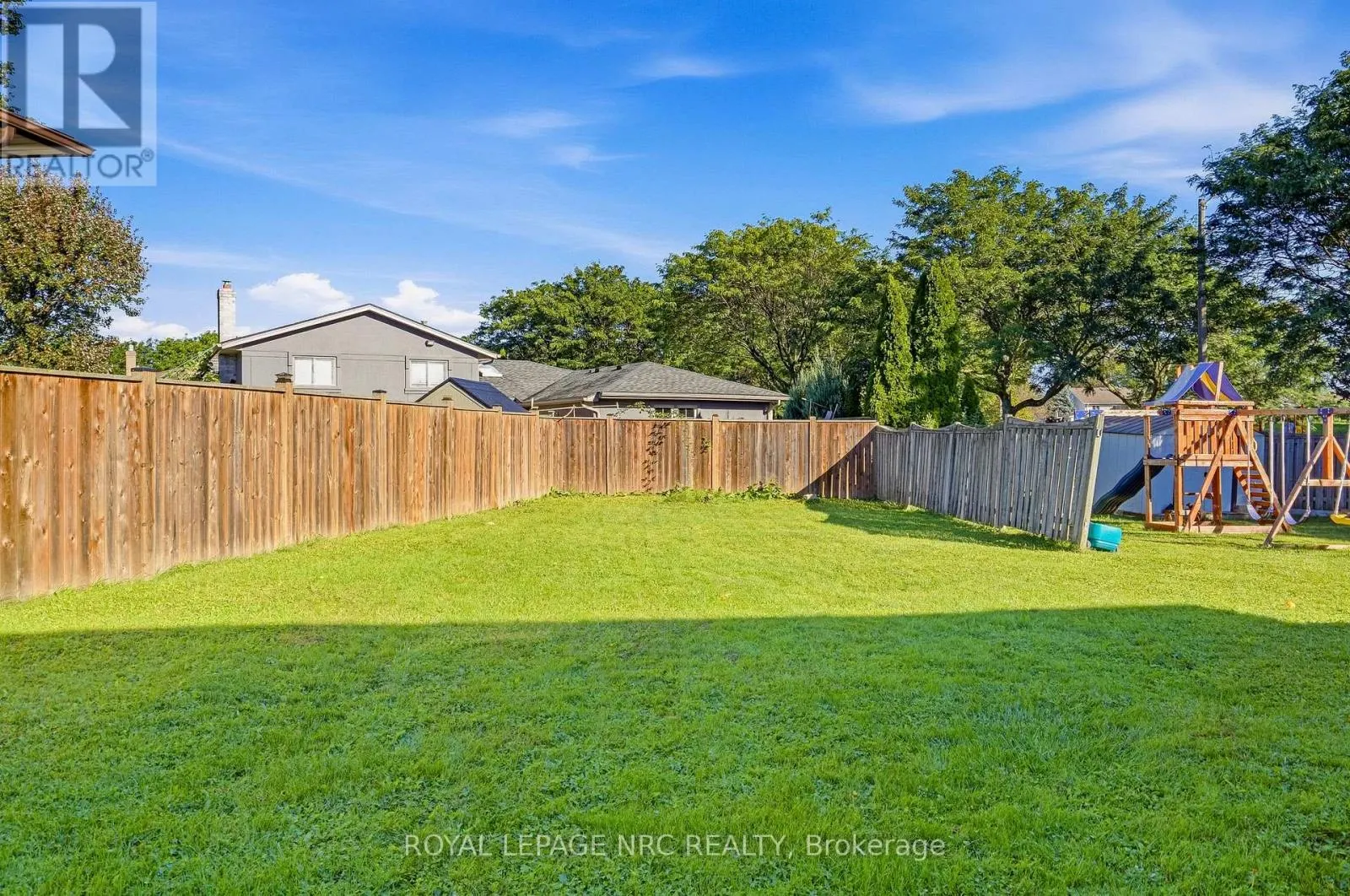 6033 WILDROSE CRESCENT