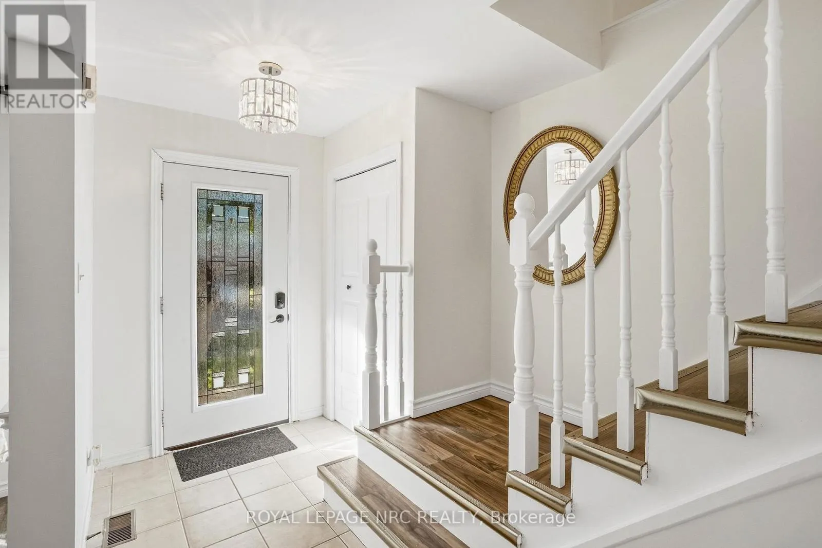 6033 WILDROSE CRESCENT