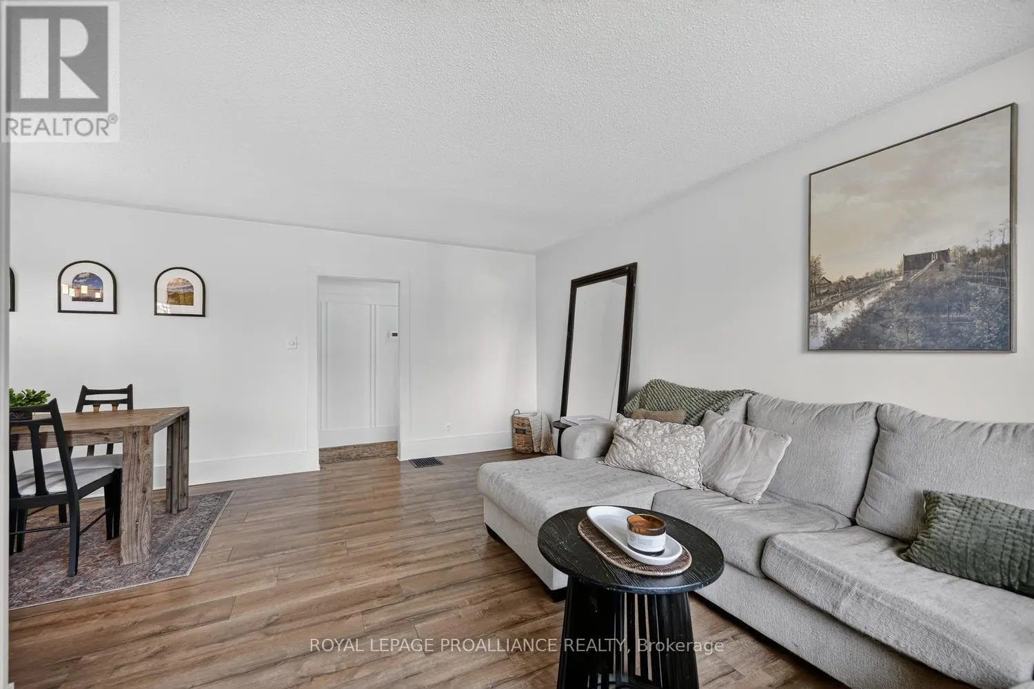 304 OXFORD AVENUE