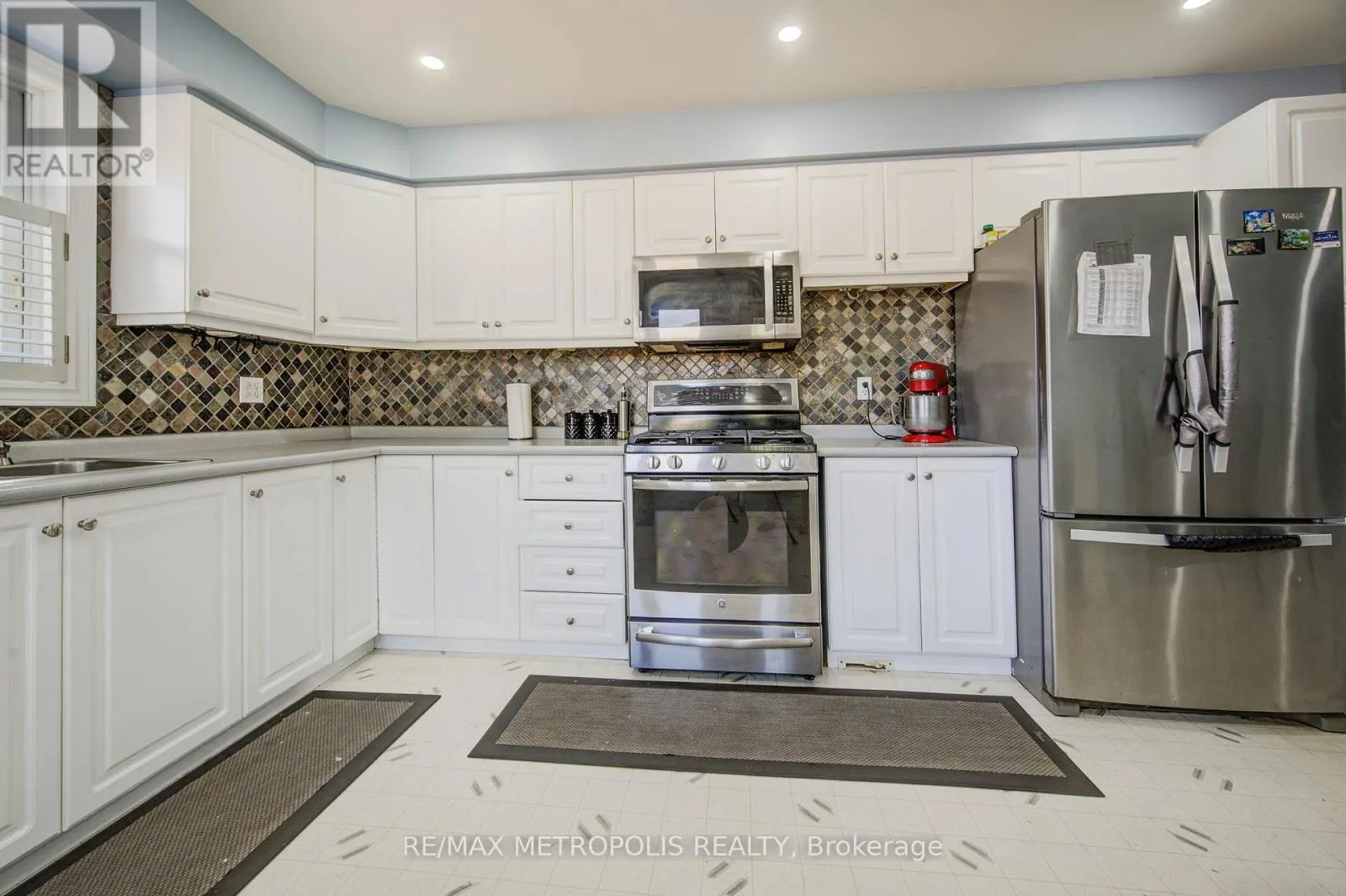 258 SAGINAW PARKWAY