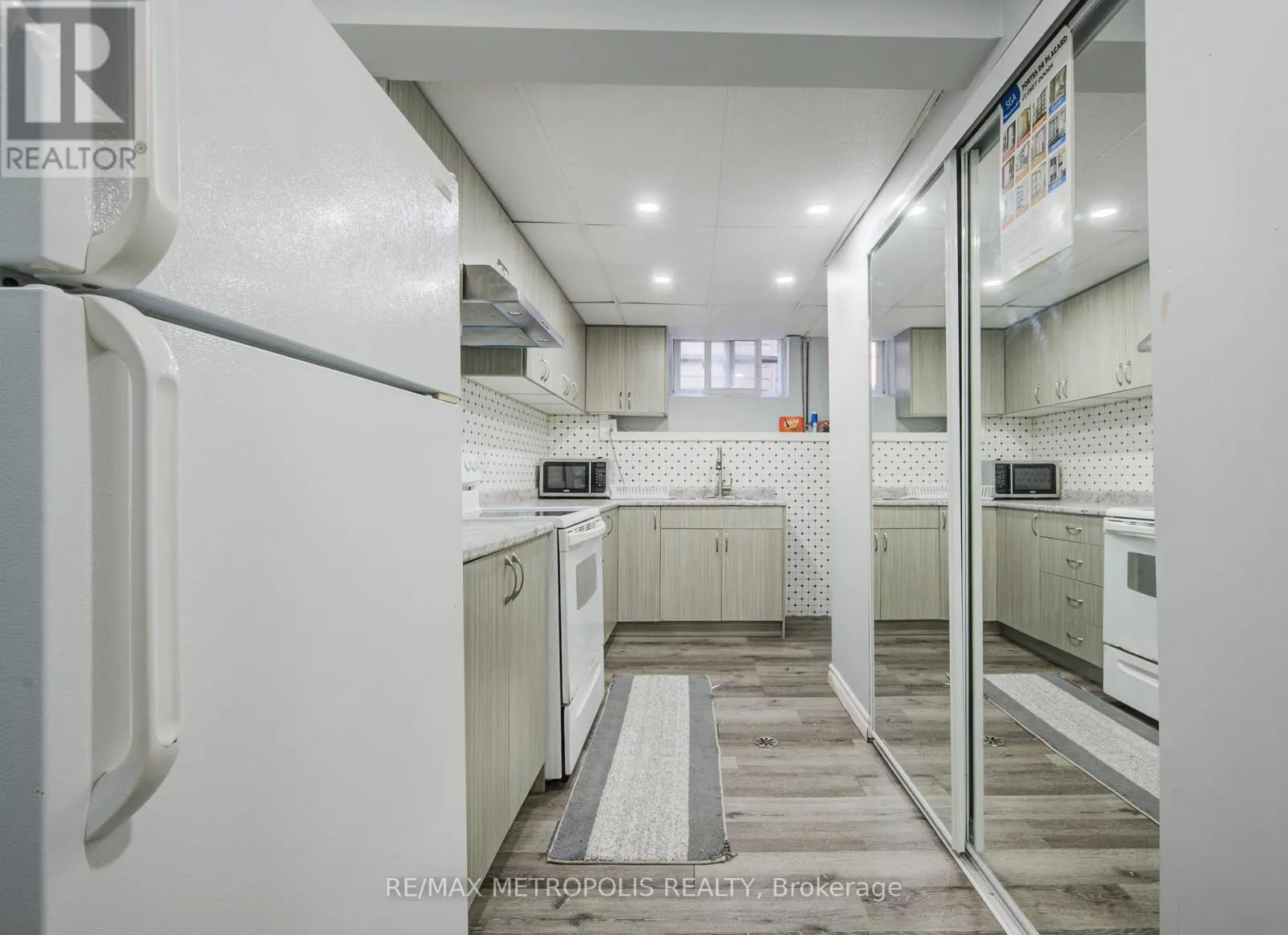 258 SAGINAW PARKWAY