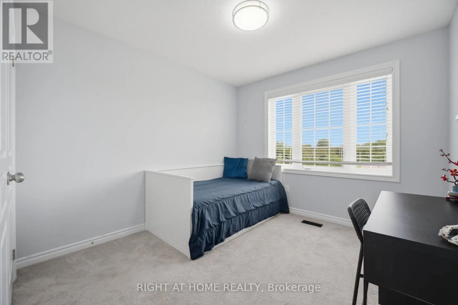 73 - 88 DECORSO DRIVE