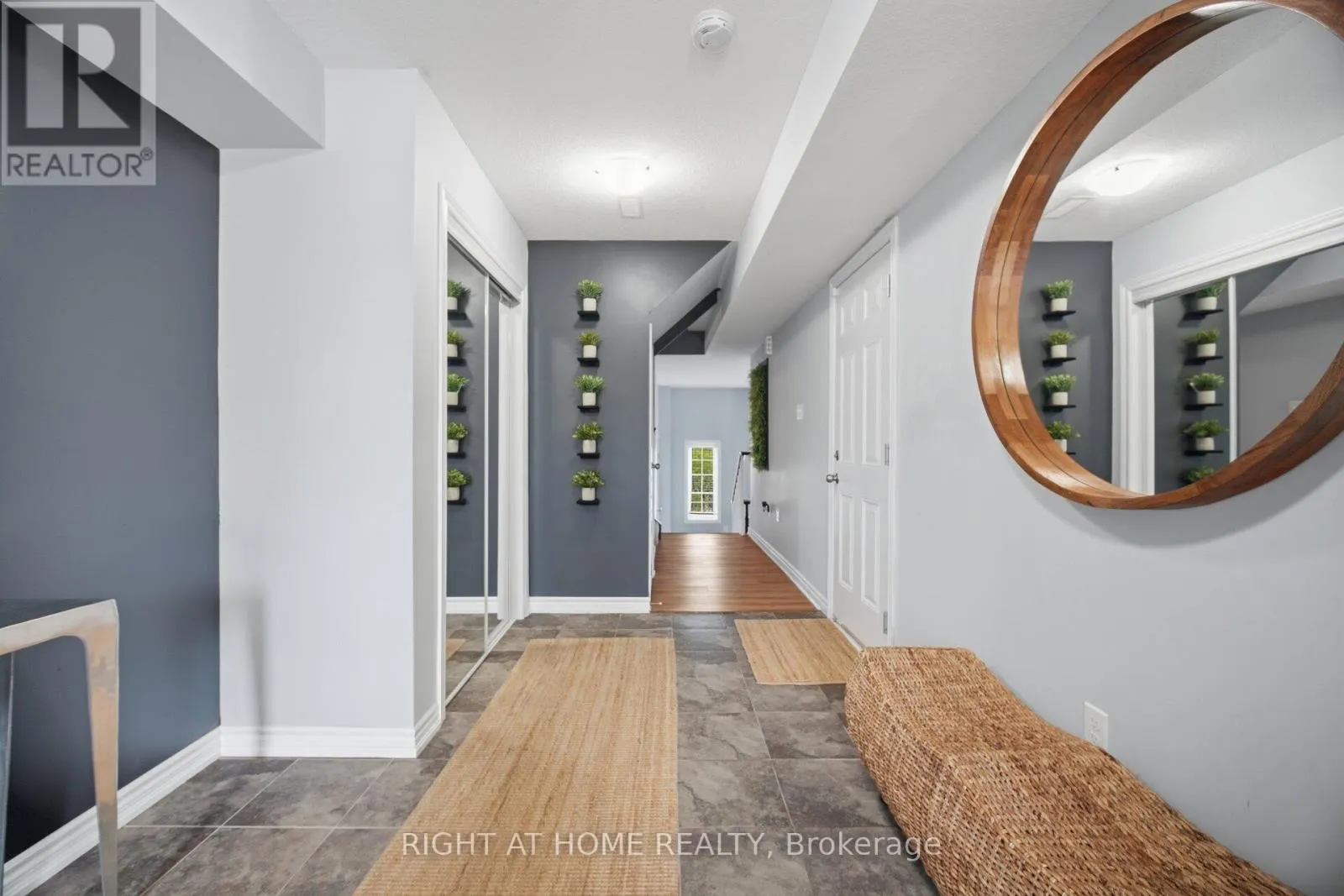 73 - 88 DECORSO DRIVE