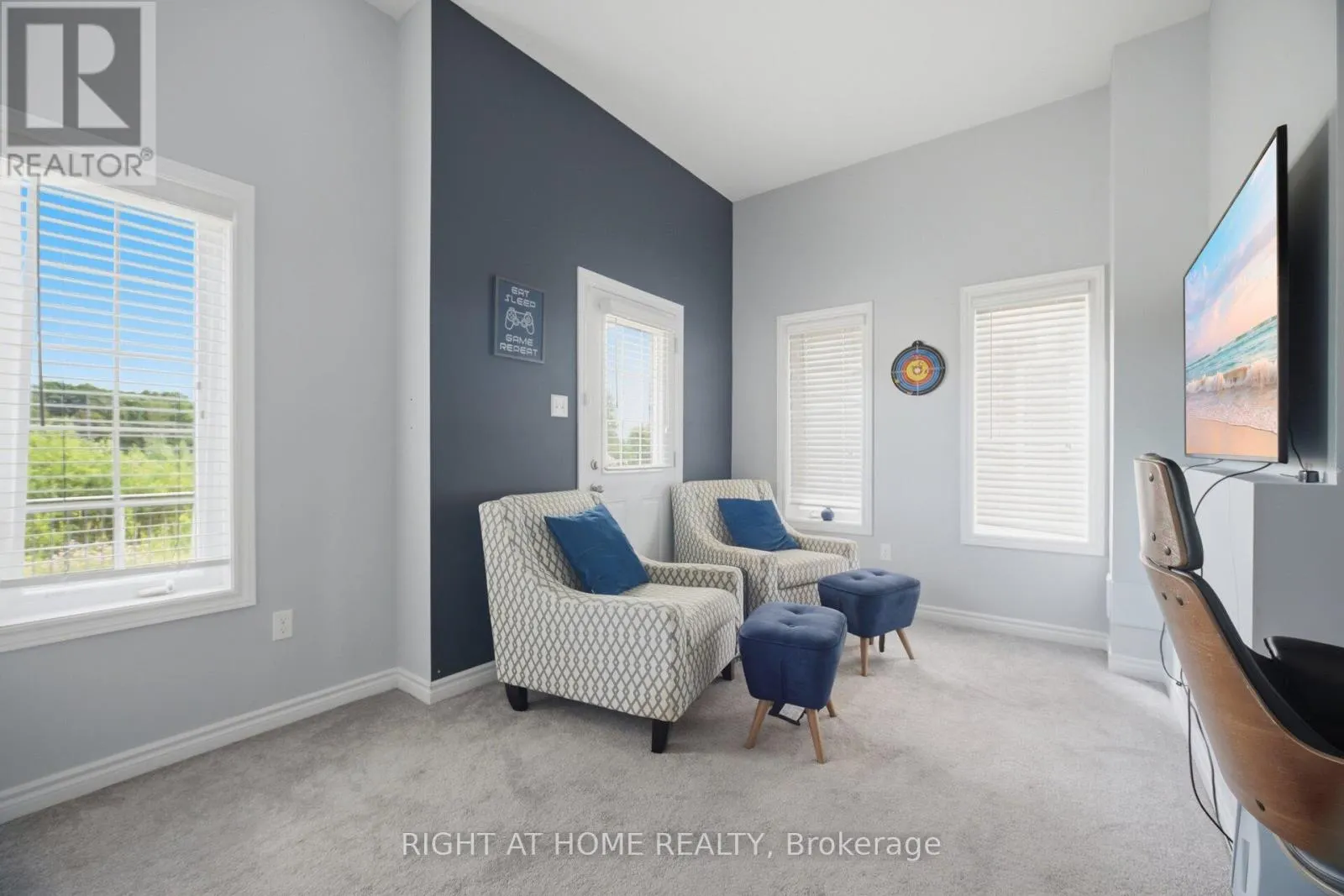 73 - 88 DECORSO DRIVE
