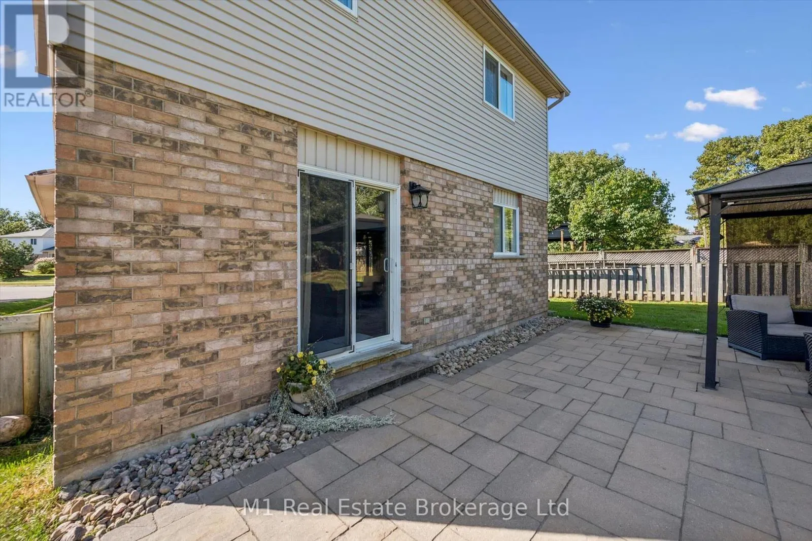 106 BELLAMY CRESCENT