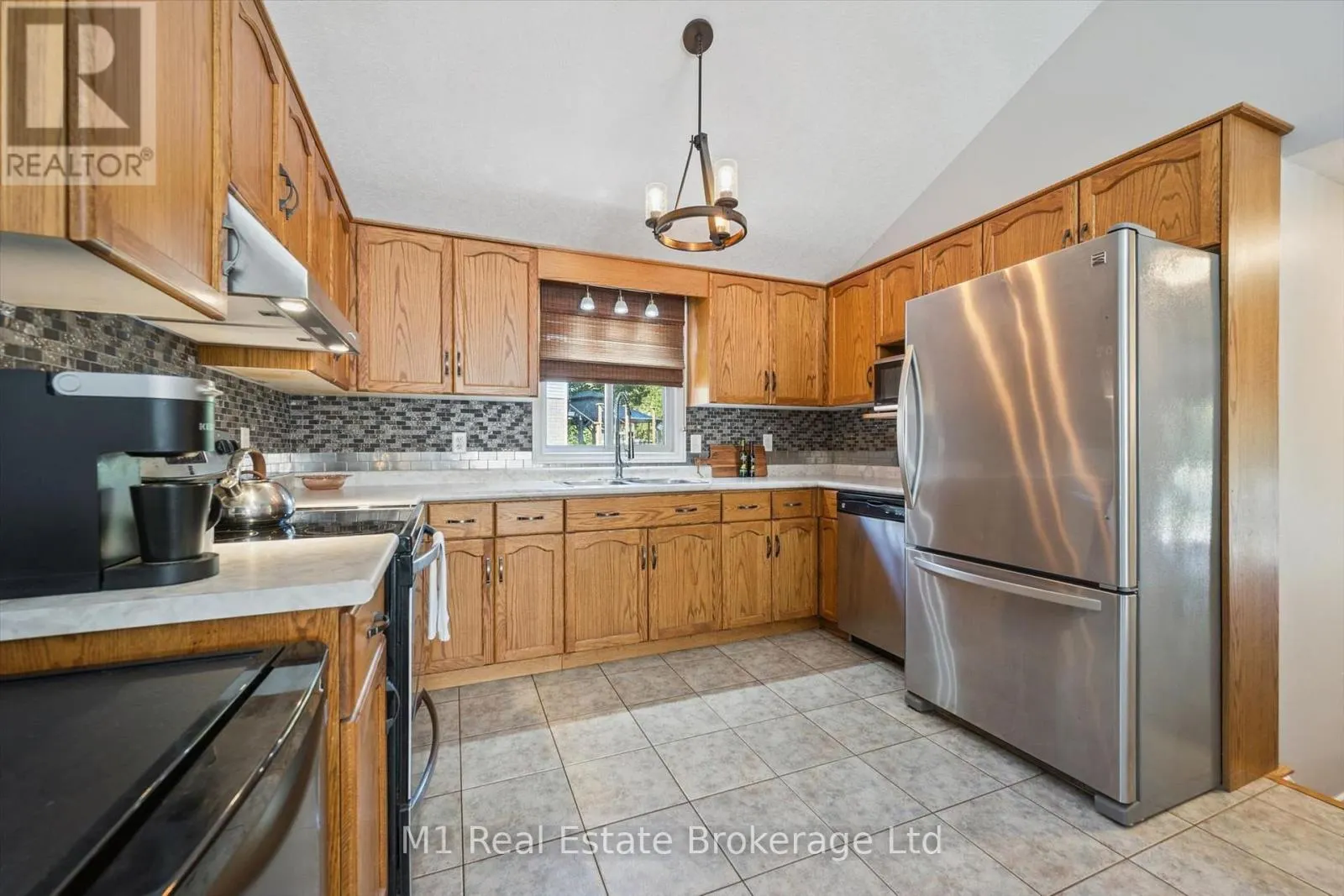 106 BELLAMY CRESCENT