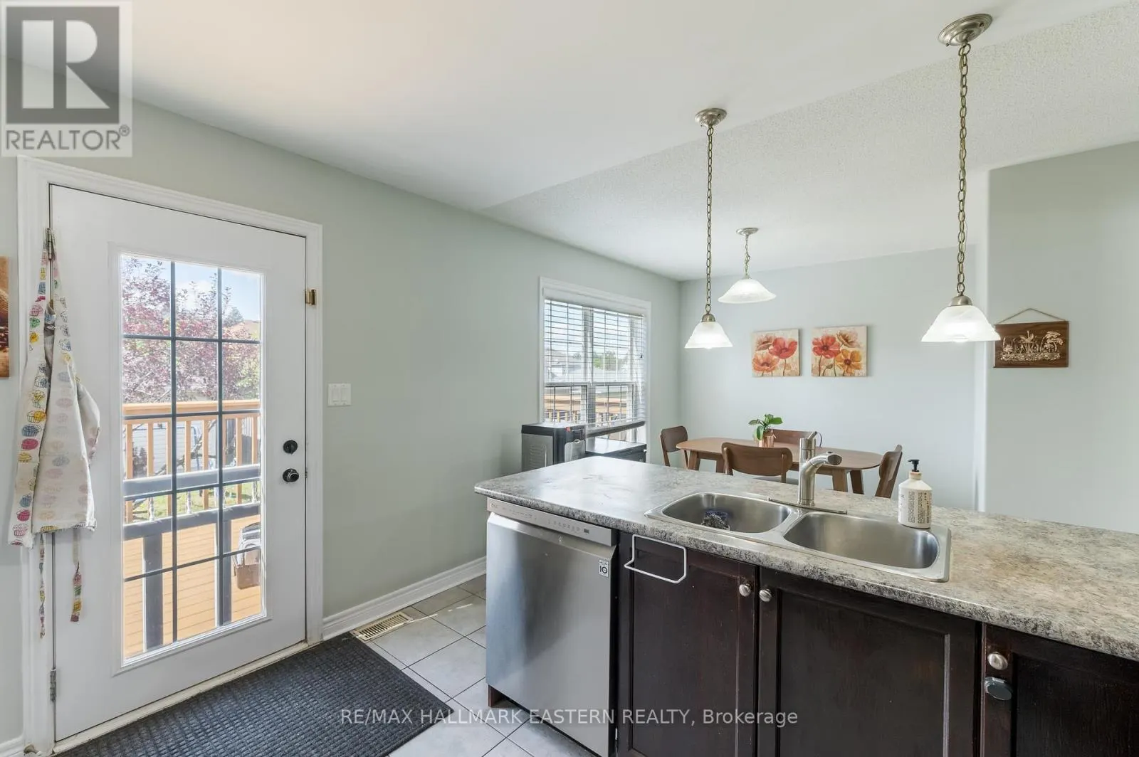 247 BOWEN DRIVE