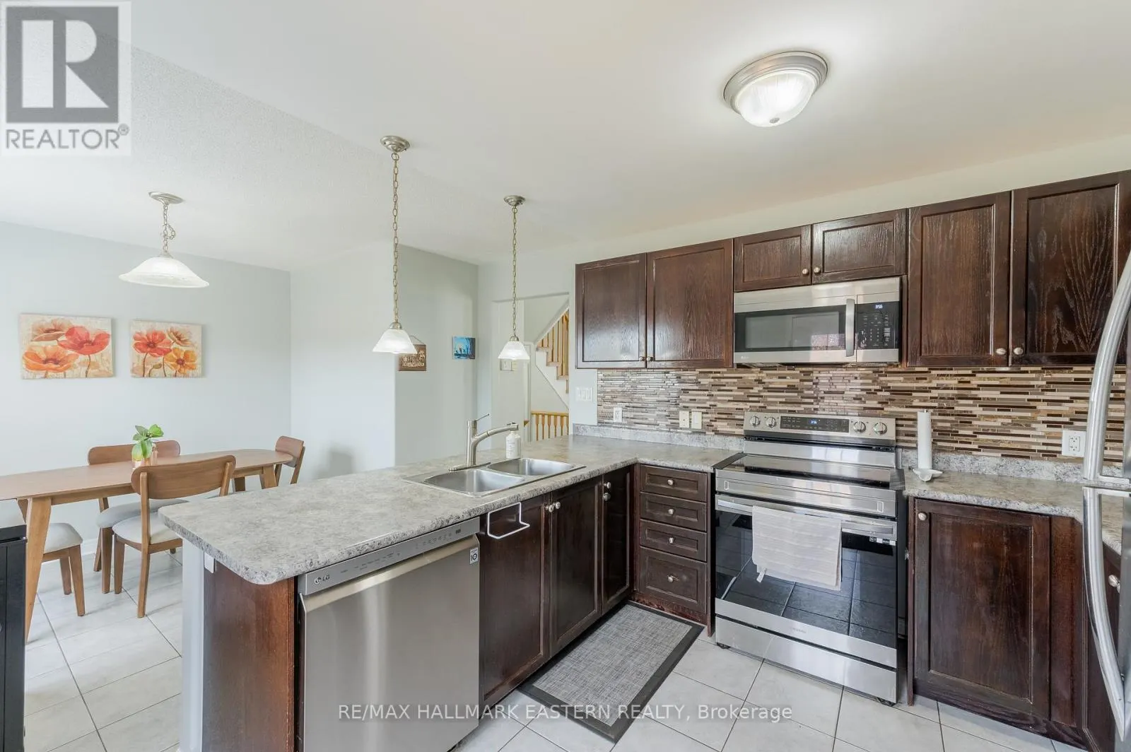 247 BOWEN DRIVE