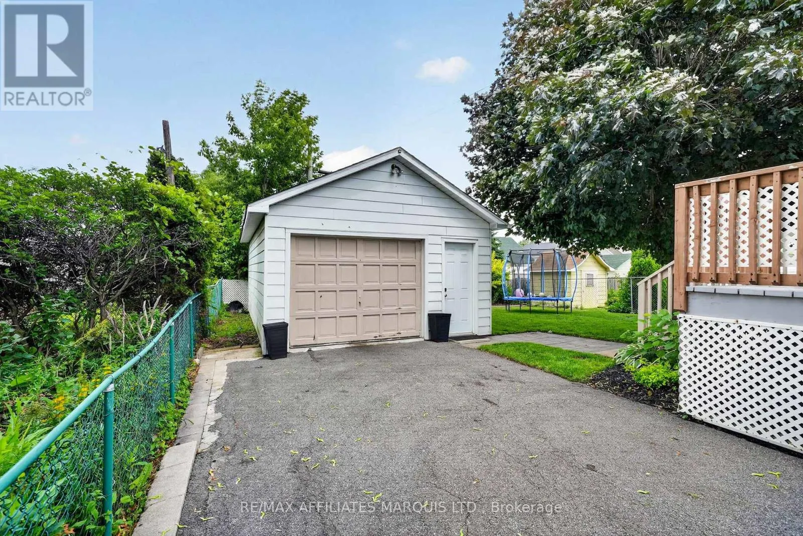 824 ALICE STREET