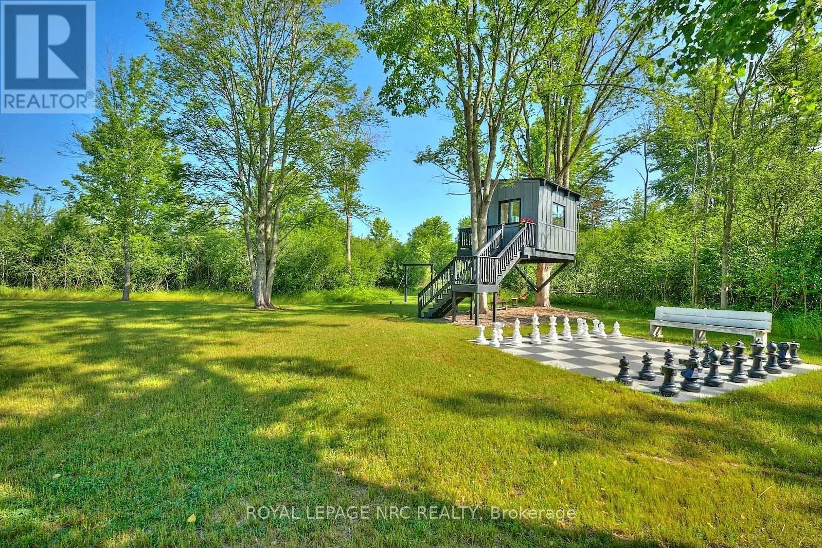 1904 MACDONALD DRIVE