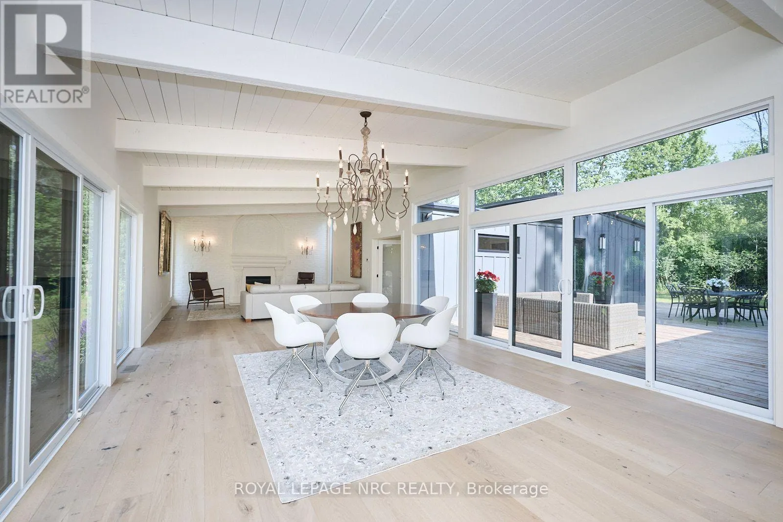 1904 MACDONALD DRIVE