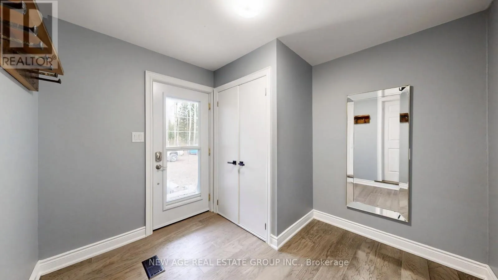 9045 SIDEROAD 17