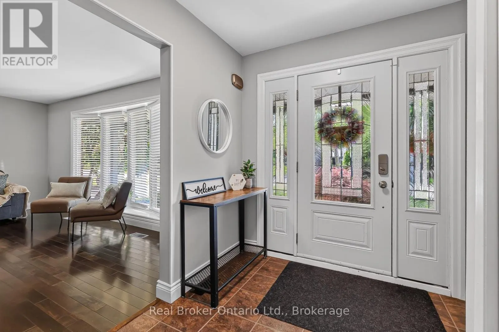 5 GARDINER PLACE