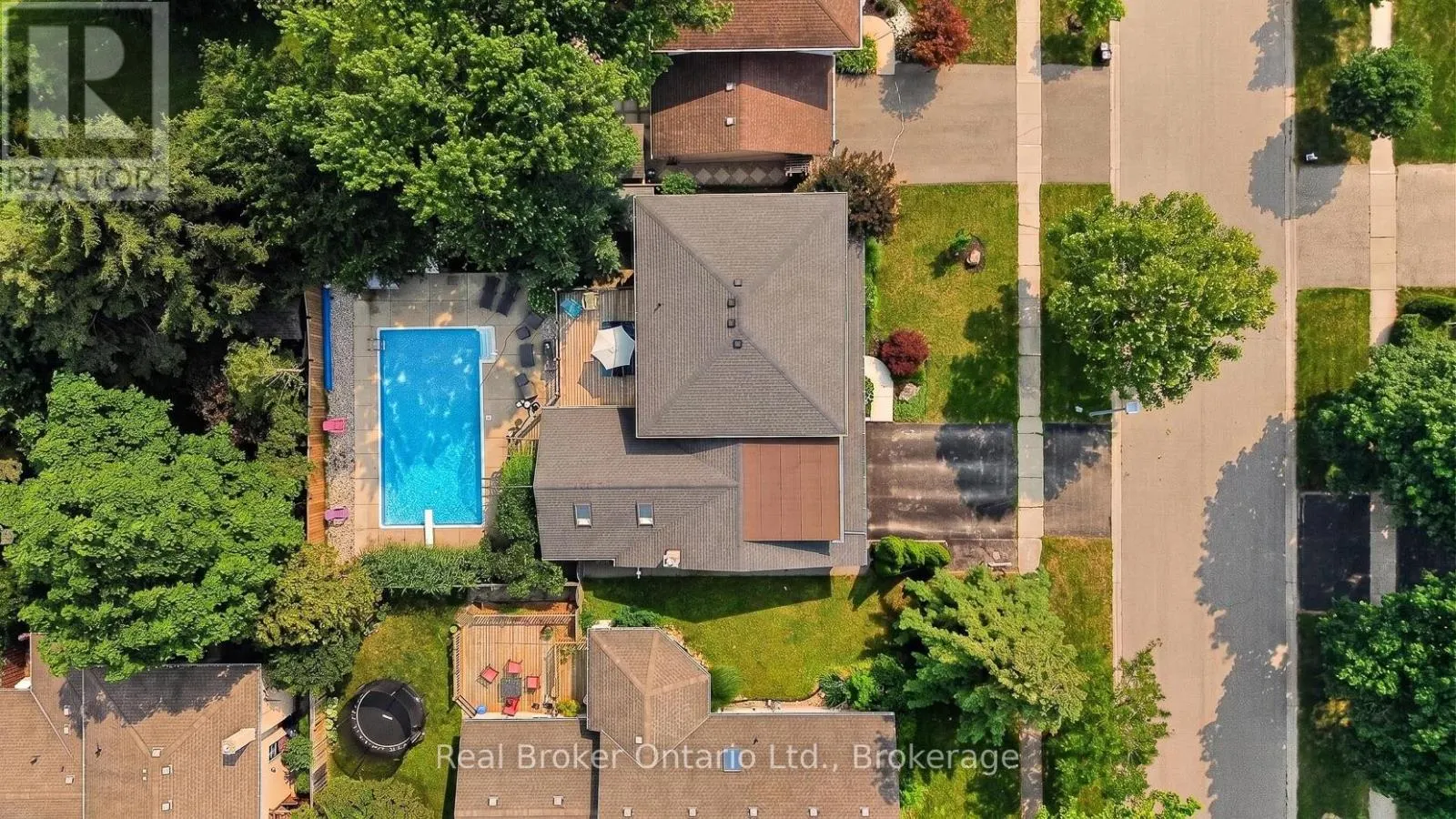 5 GARDINER PLACE