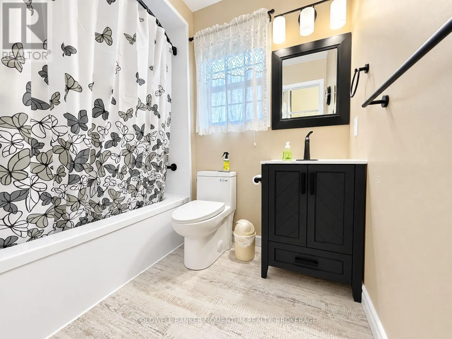 1 - 4114 BUTTERNUT COURT #1