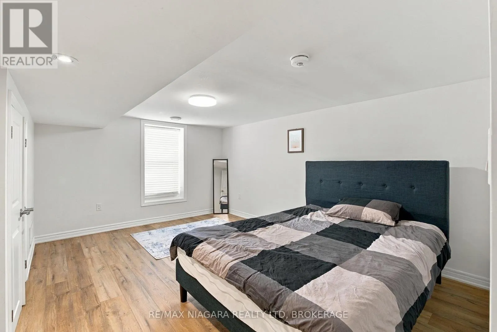 97 GLENDALE AVENUE