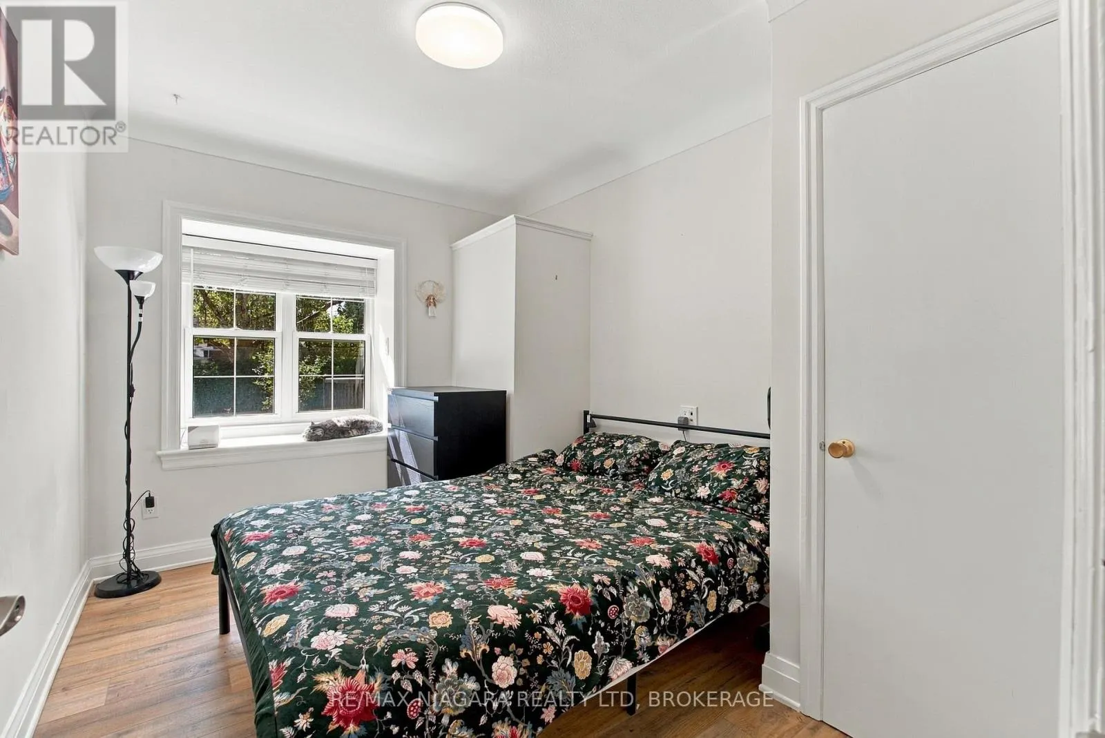 97 GLENDALE AVENUE