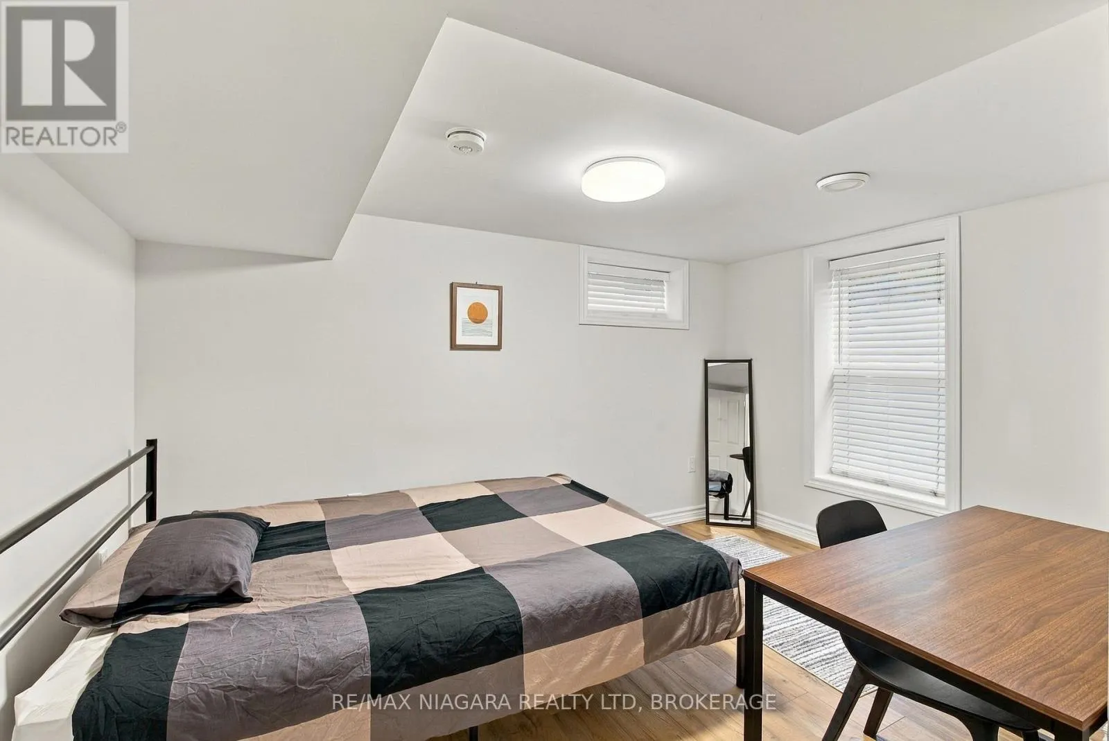 97 GLENDALE AVENUE