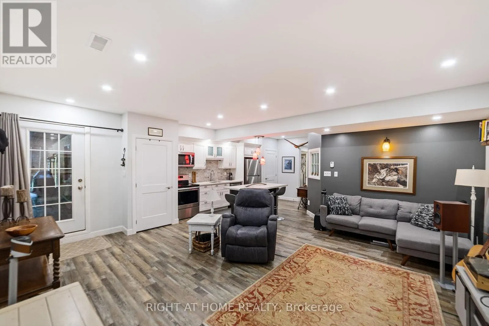 515 HAMILTON DRIVE
