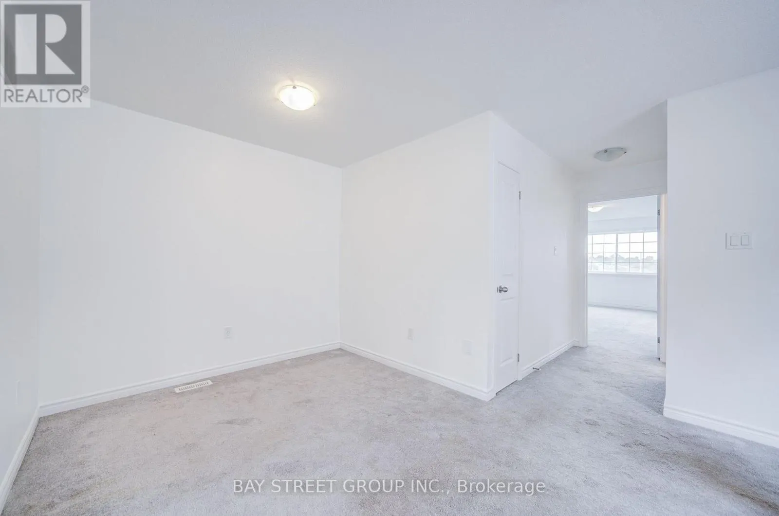10 ELSEGOOD DRIVE