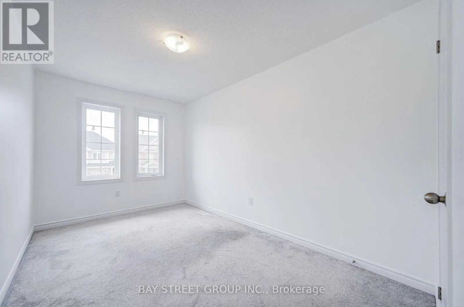 10 ELSEGOOD DRIVE