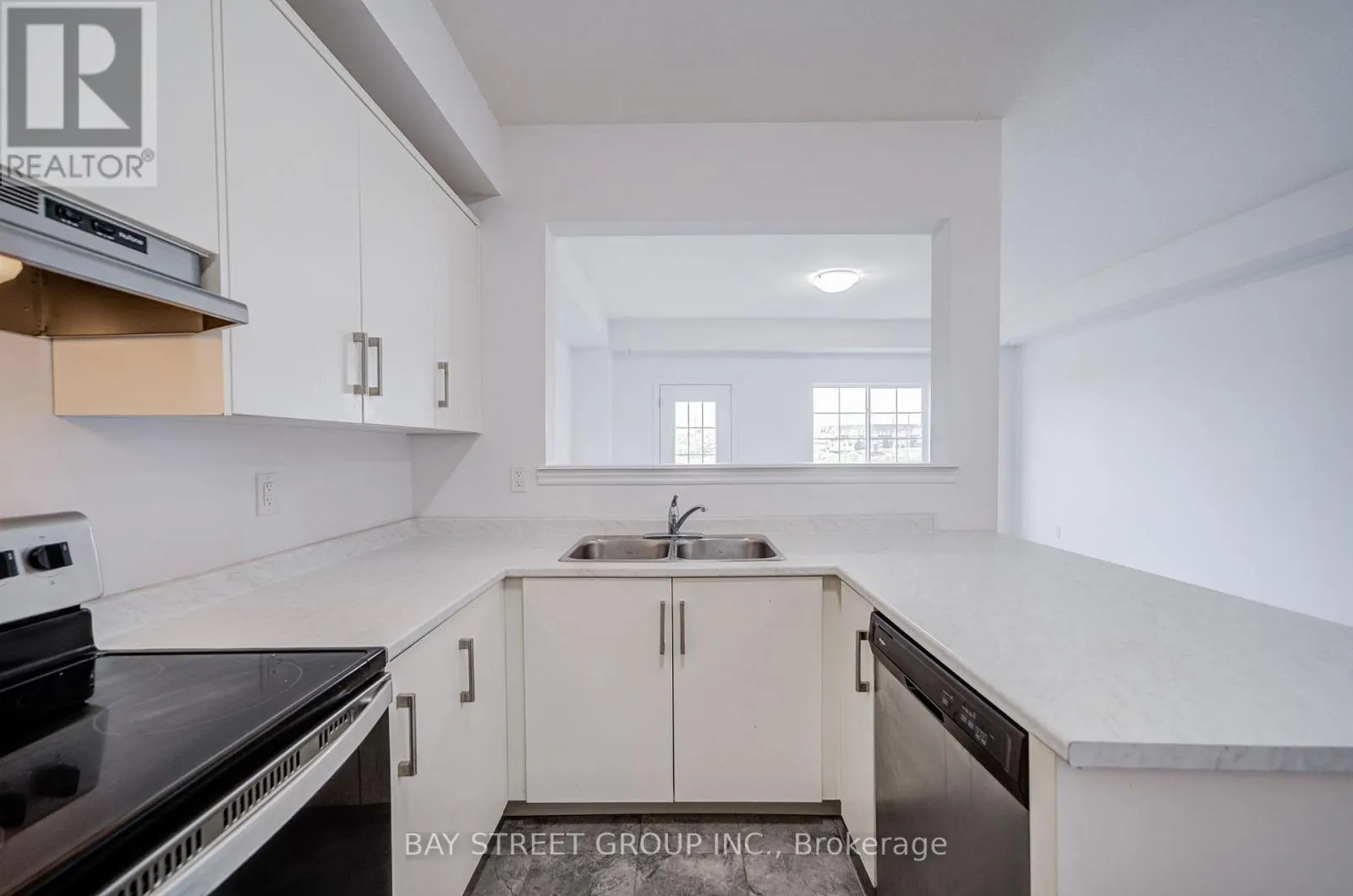 10 ELSEGOOD DRIVE
