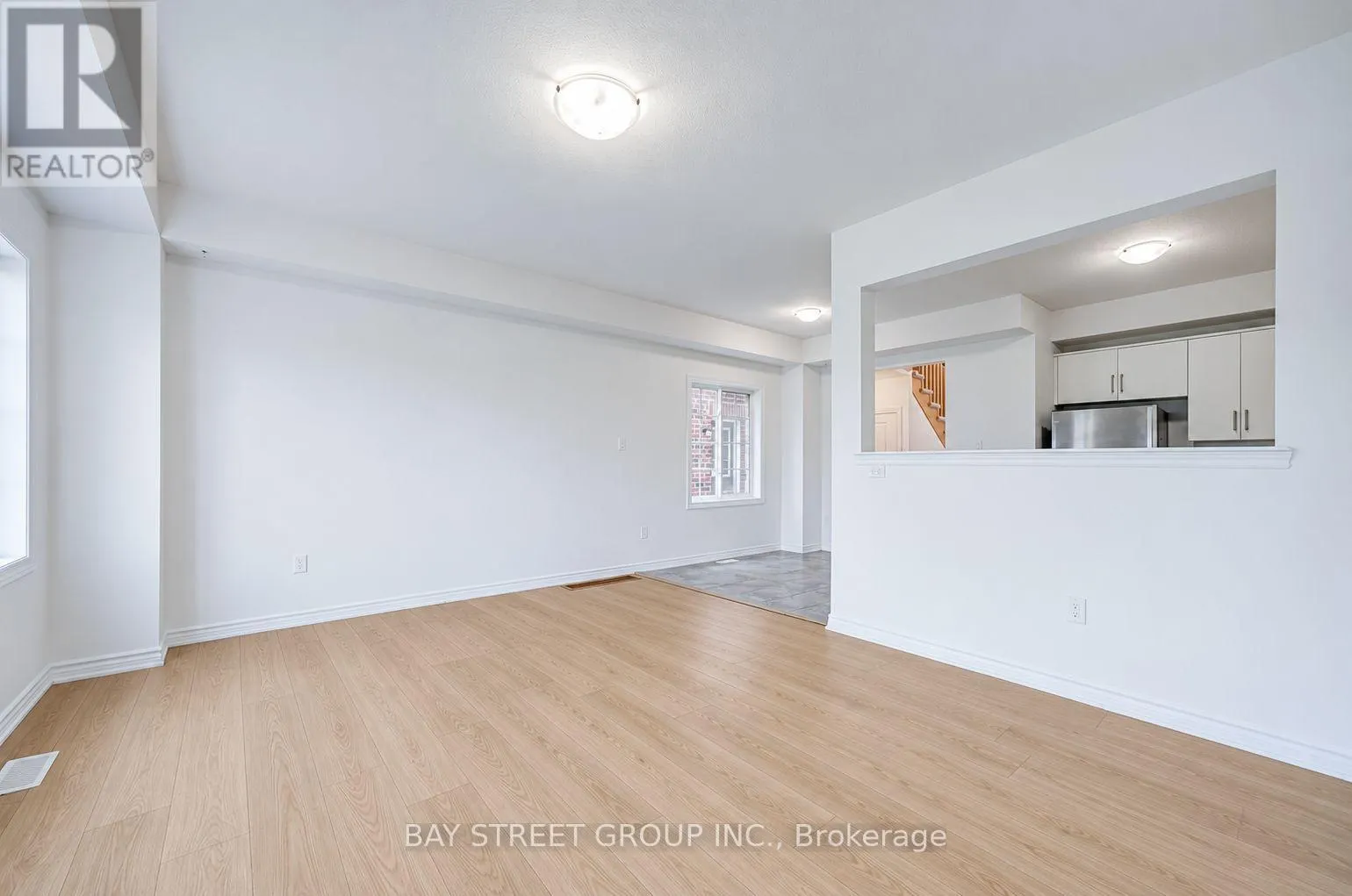 10 ELSEGOOD DRIVE