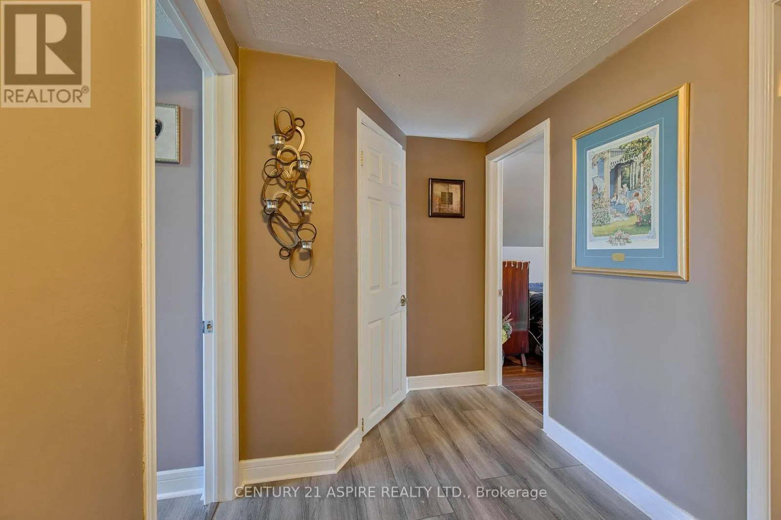 1085 FOREST LEA ROAD