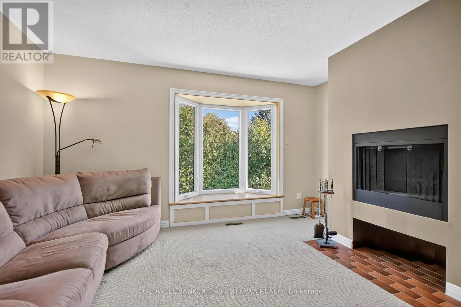 9 FOXRUN LANE