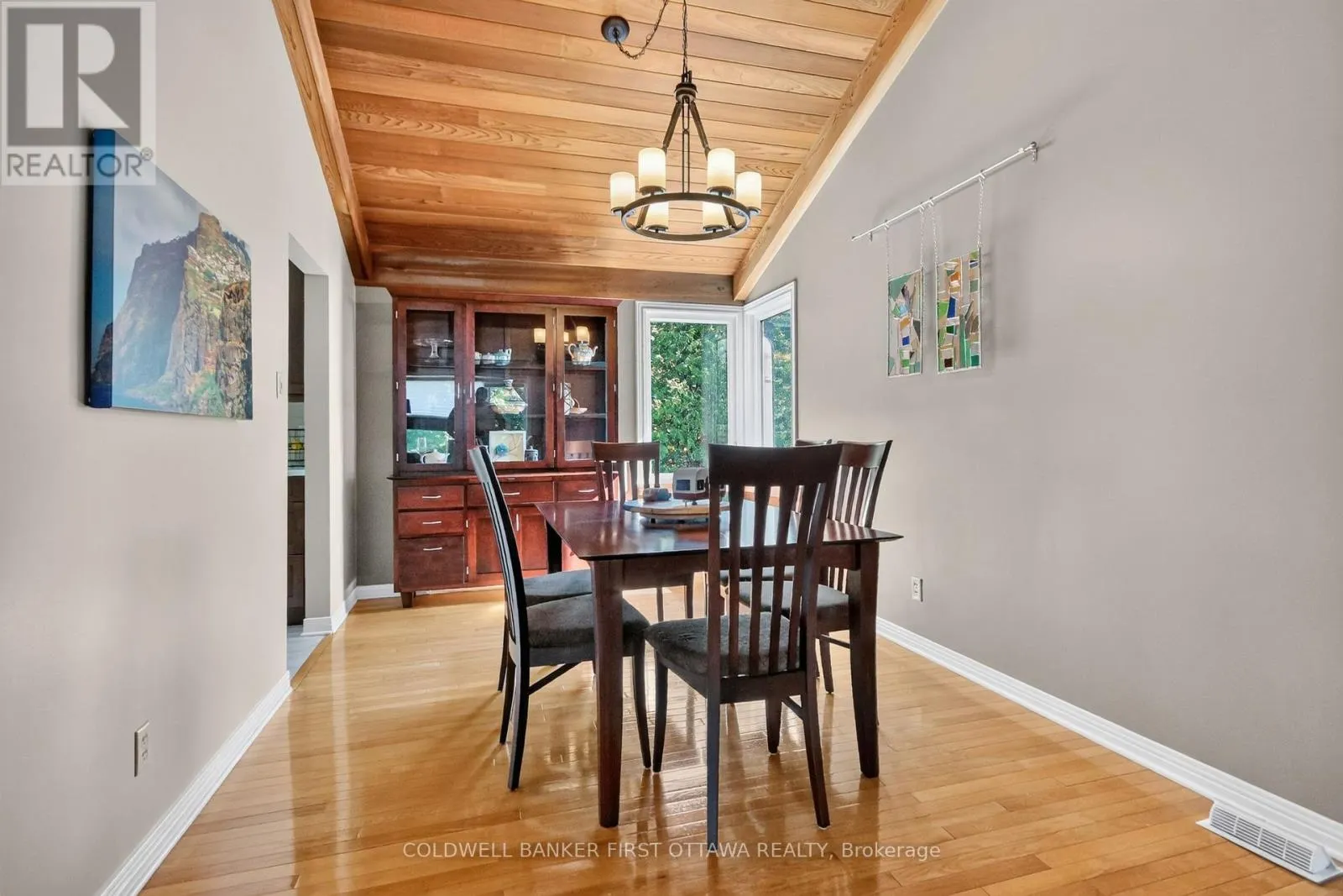 9 FOXRUN LANE