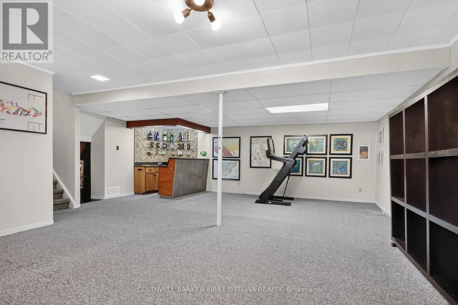 9 FOXRUN LANE