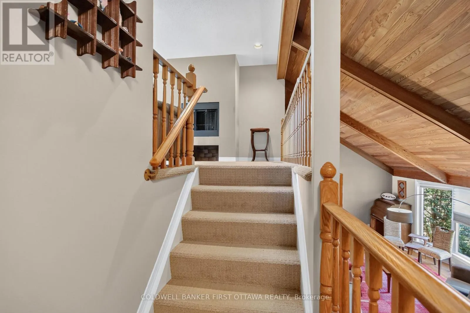 9 FOXRUN LANE