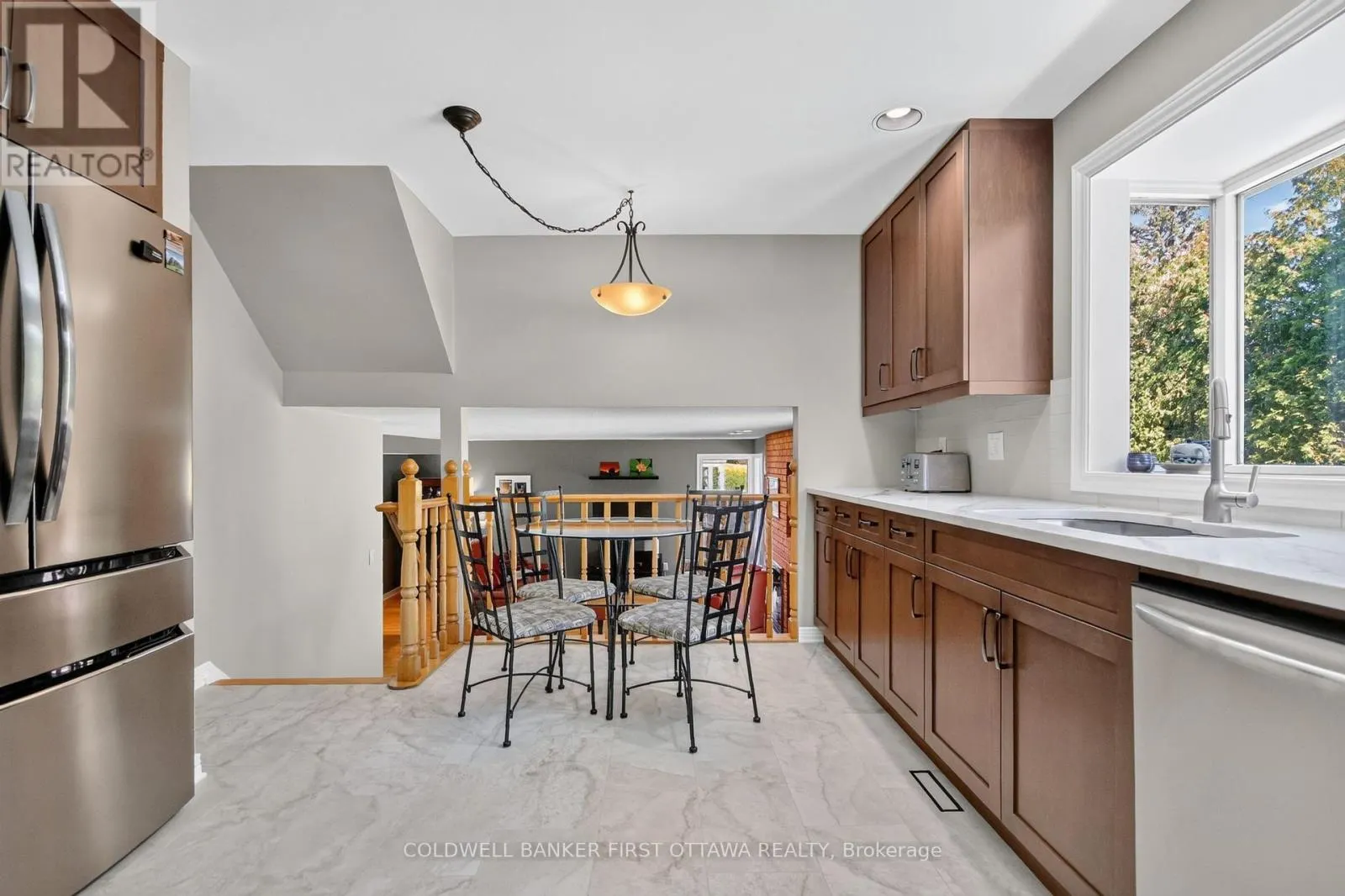 9 FOXRUN LANE