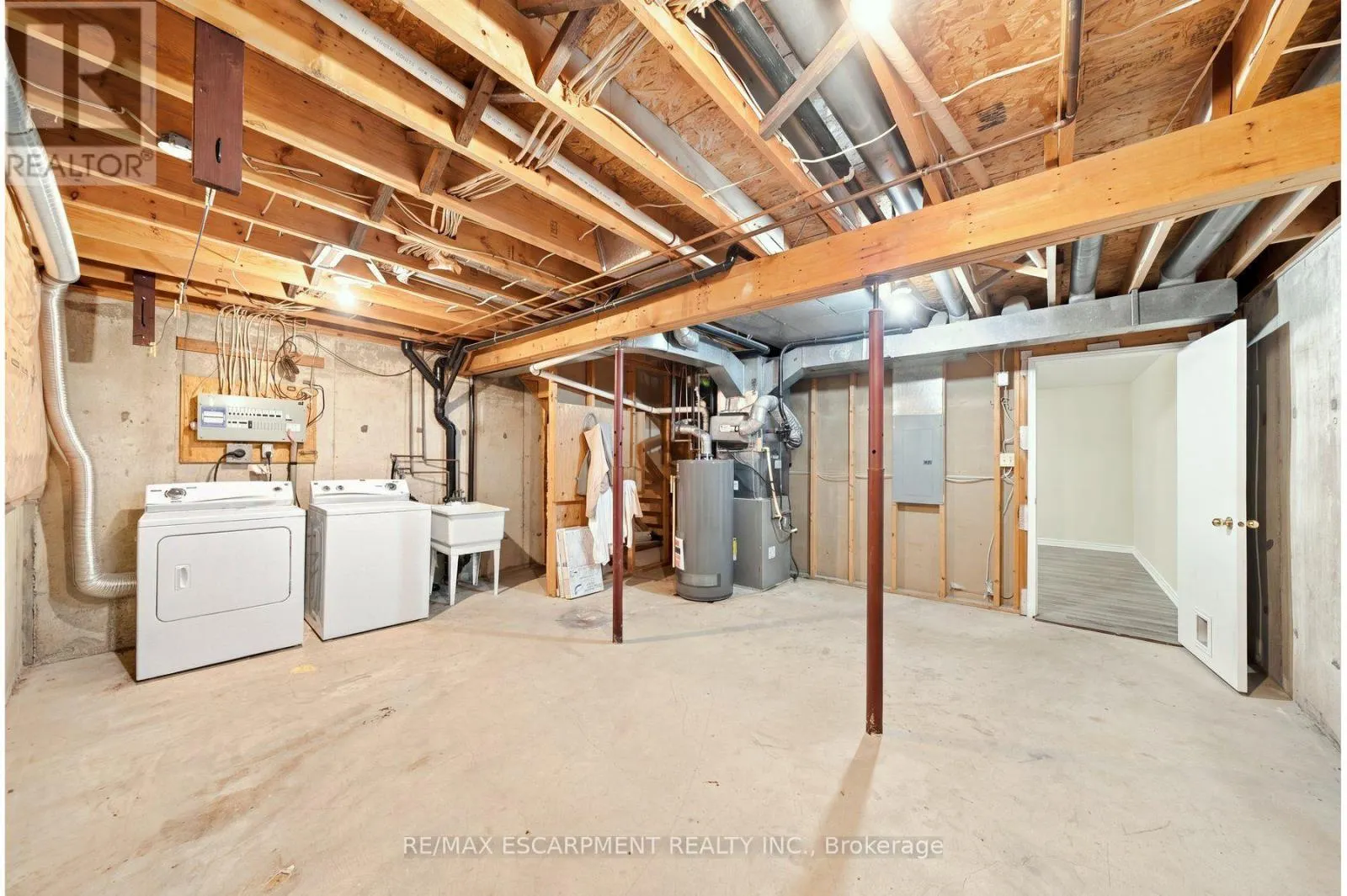 47 - 55 KERMAN AVENUE