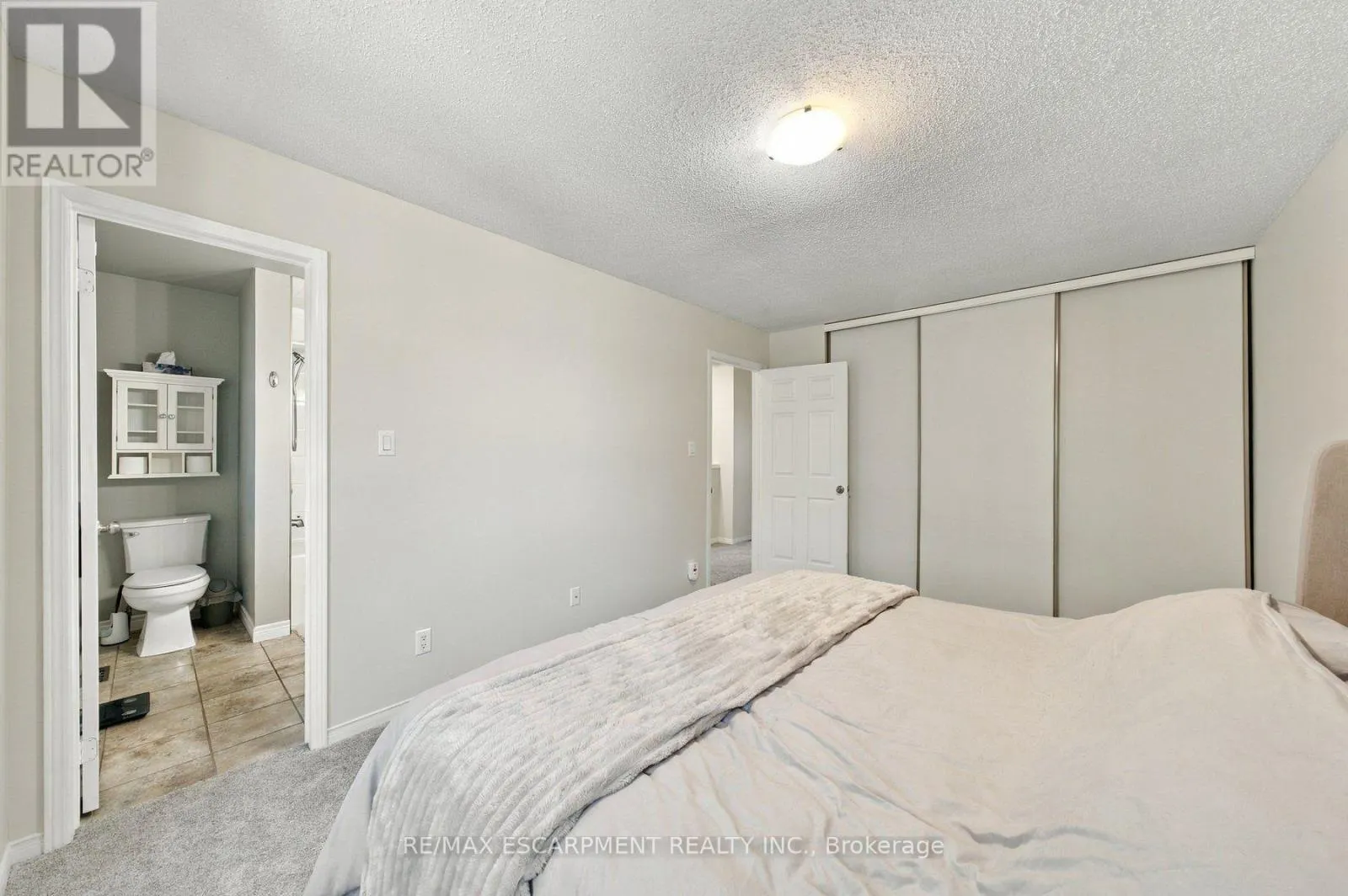 47 - 55 KERMAN AVENUE
