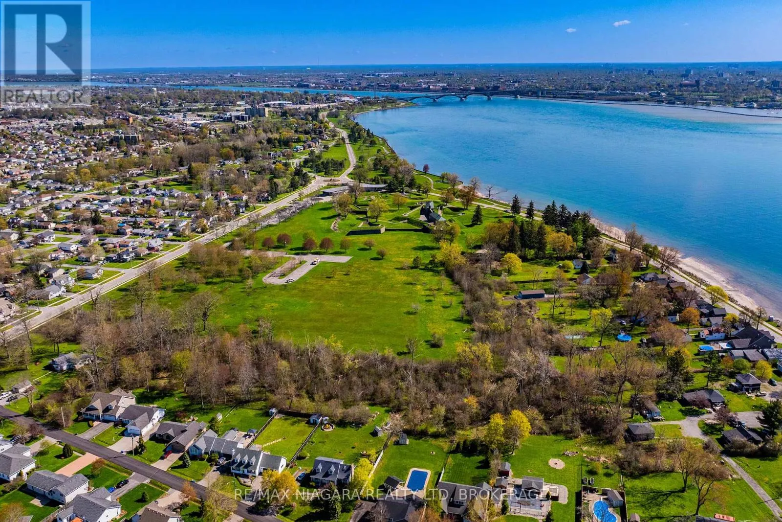 616 LAKESHORE ROAD
