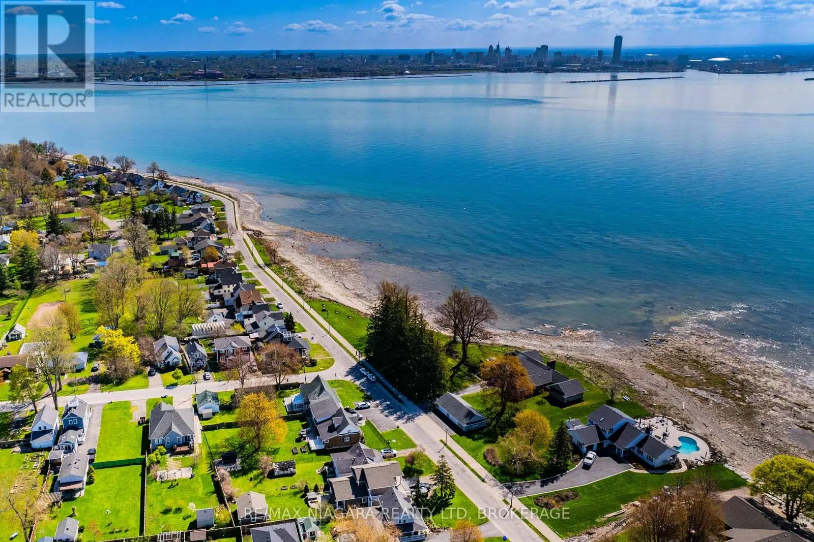 616 LAKESHORE ROAD