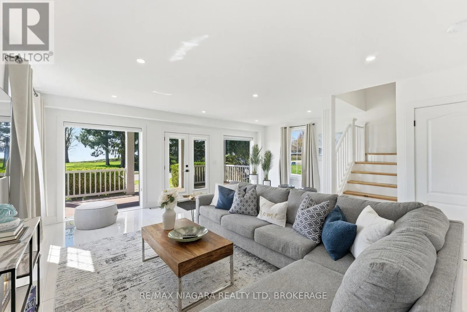 616 LAKESHORE ROAD
