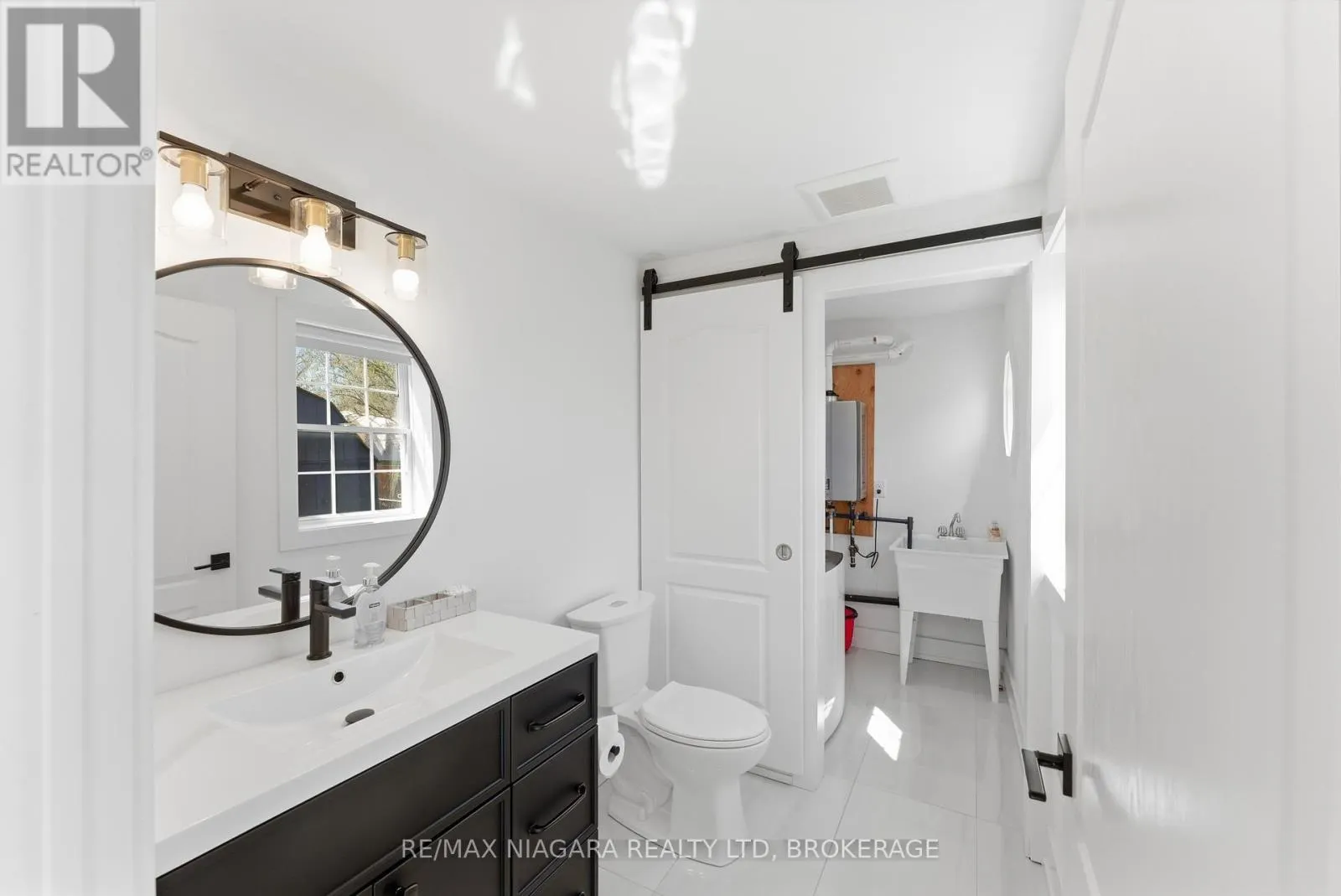 616 LAKESHORE ROAD