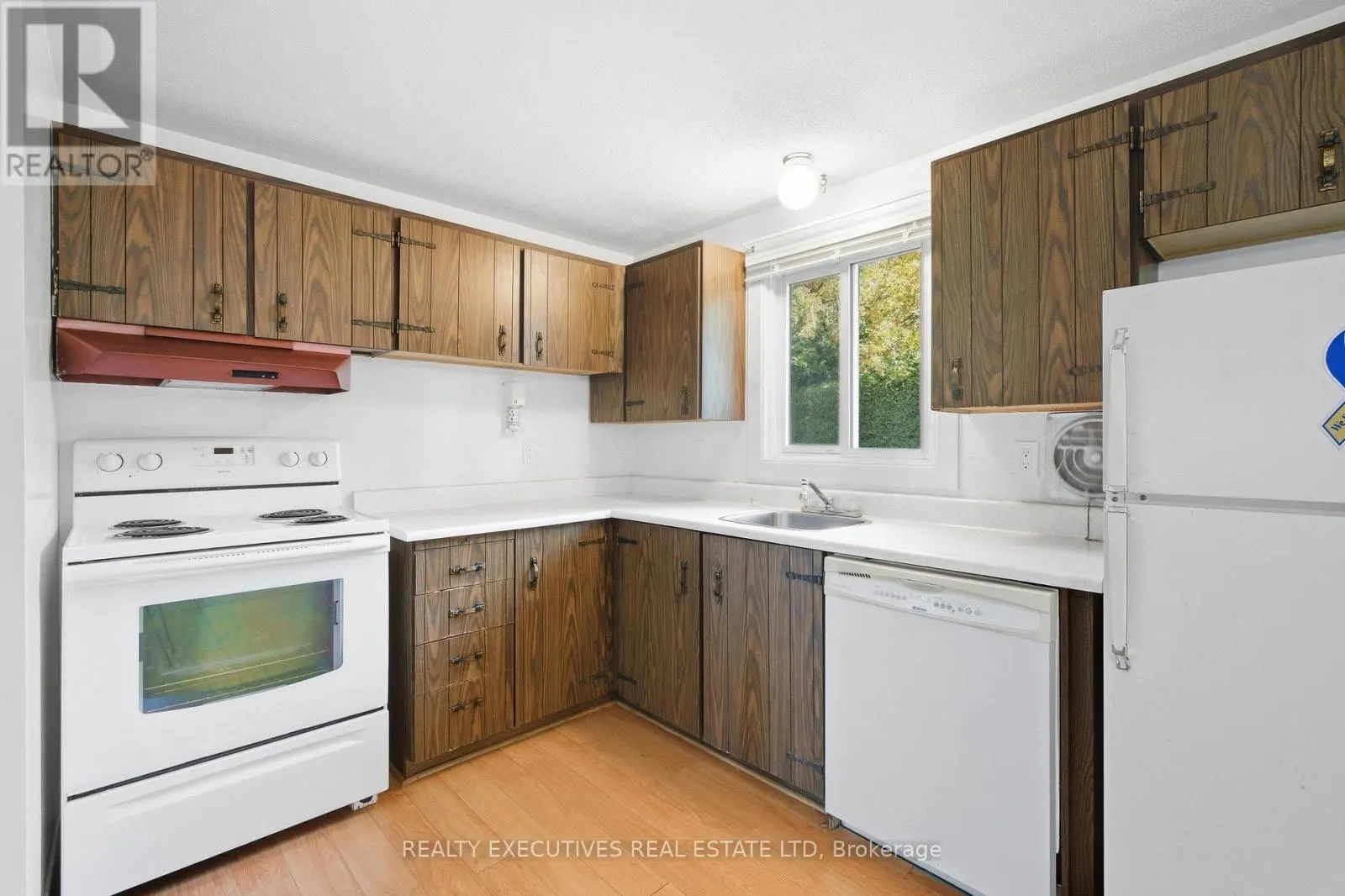 441 MAY STREET