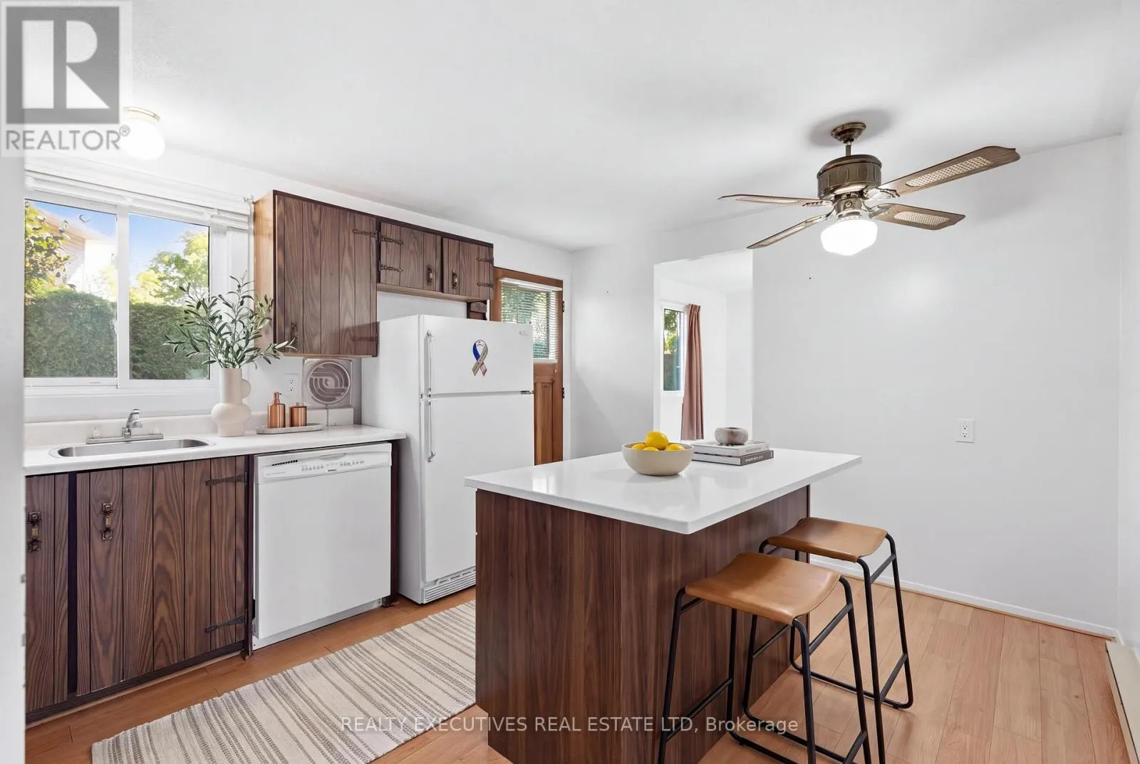 441 MAY STREET