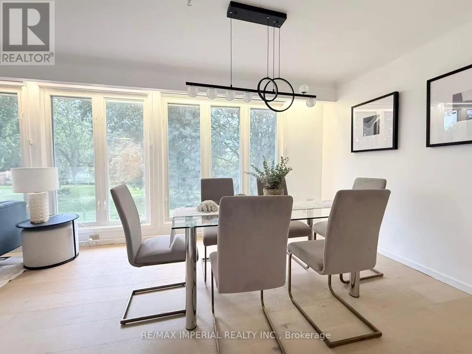 4 PYRAMID PLACE