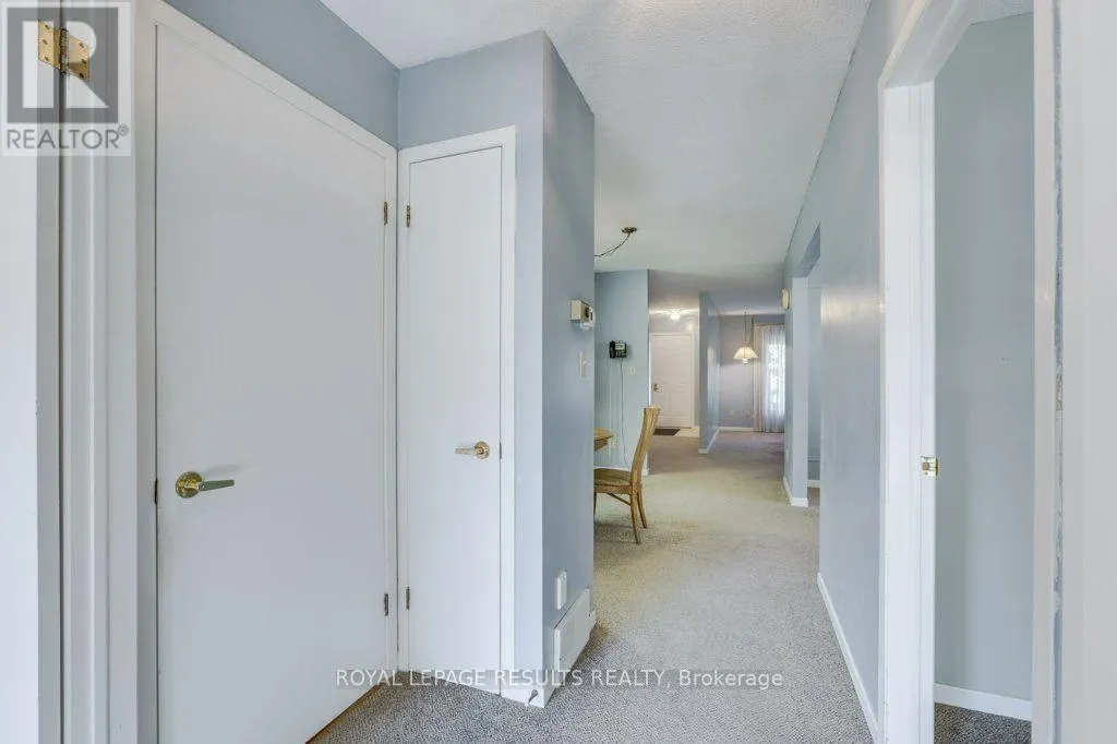 71 EDWIN CRESCENT