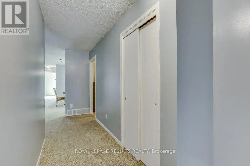71 EDWIN CRESCENT