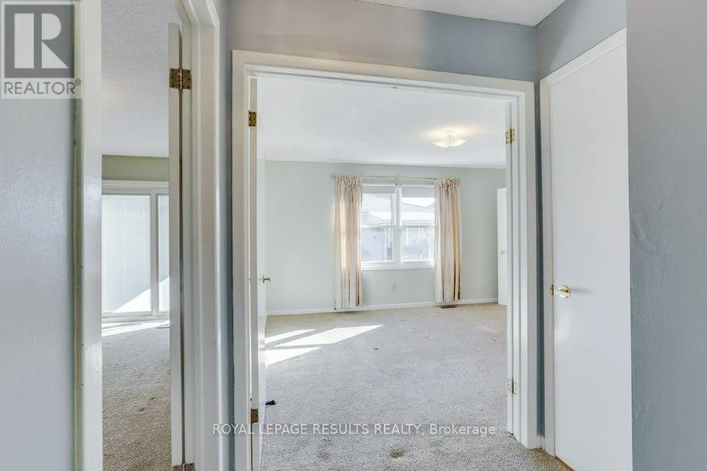 71 EDWIN CRESCENT