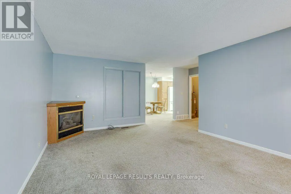 71 EDWIN CRESCENT