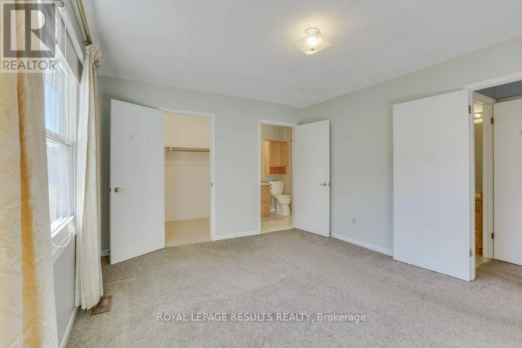 71 EDWIN CRESCENT