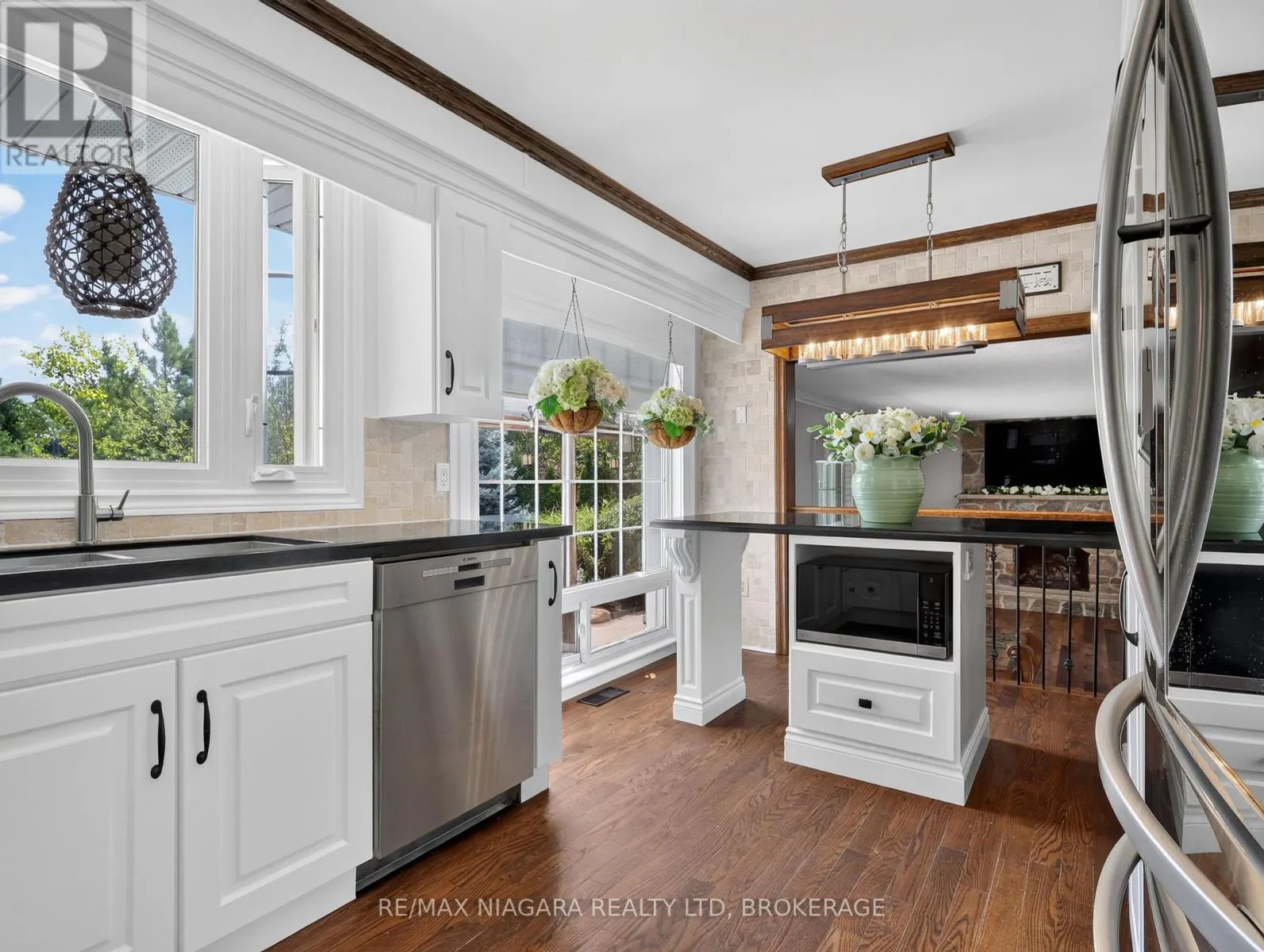 14 FAIRLAWN COURT