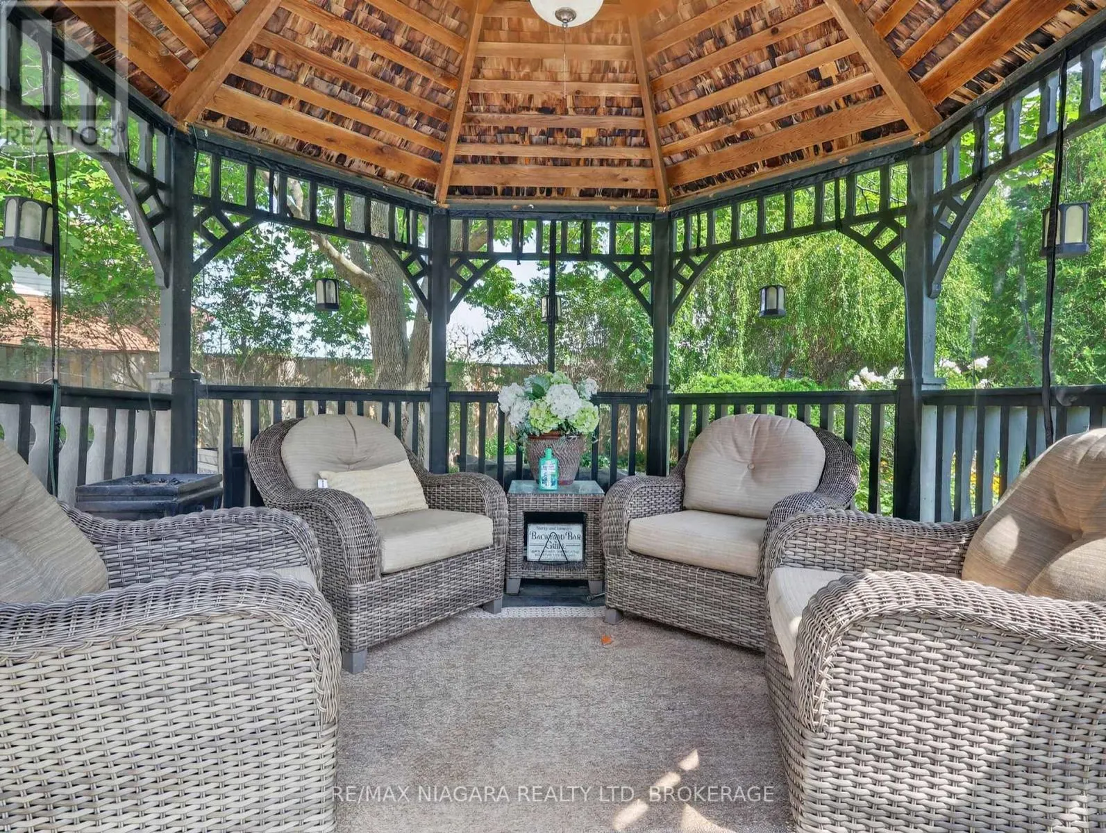 14 FAIRLAWN COURT